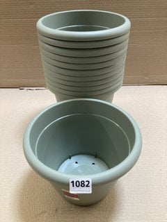 12 X VECA RECYCLED PLASTIC VASO NAXOS 25CM PLANT POTS IN SAGE GREEN: LOCATION - B4