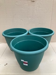 3 X VECA RECYCLED PLASTIC VASO NAXOS 52CM PLANTERS IN DARK GREEN: LOCATION - B4