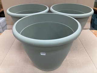 3 X VECA RECYCLED PLASTIC VASO NAXOS 60CM PLANTERS IN SAGE GREEN: LOCATION - B5