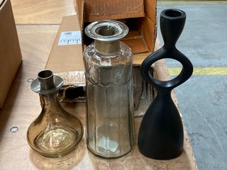 QTY OF ASSORTED NKUKU ITEMS TO INCLUDE SIRSA GLASS CANDLESTICK: LOCATION - B6