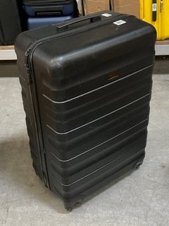 JOHN LEWIS & PARTNERS LARGE HARD SHELL STYLE WHEELED SUITCASE IN BLACK: LOCATION - BR3