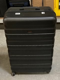 JOHN LEWIS & PARTNERS LARGE HARD SHELL STYLE WHEELED SUITCASE IN BLACK: LOCATION - BR3