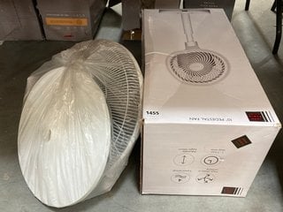 2 X JOHN LEWIS & PARTNERS FANS TO INCLUDE 10" PEDESTAL FAN IN WHITE: LOCATION - C9