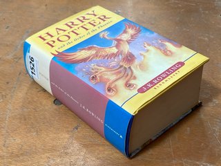 A FIRST EDITION J.K. ROWLING HARDBACK BOOK WITH DUST WRAPPER: "HARRY POTTER AND THE ORDER OF THE PHOENIX": LOCATION - CR