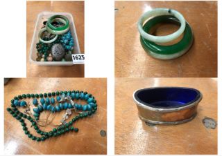 A COLLECTION OF ASSORTED HARDSTONE JEWELLERY, SOME JADE: LOCATION - CR