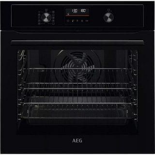 AEG 3000 SURROUND COOK PYROLYTIC CLEAN SINGLE INTEGRATED ELECTRIC OVEN : MODEL BPX535061B - RRP £469: LOCATION - D2