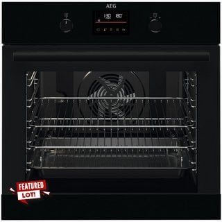 AEG BUILT IN SINGLE ELECTRIC OVEN: MODEL BEB335061B - RRP £489: LOCATION - D2