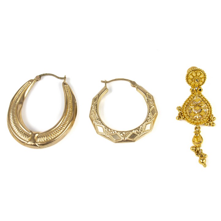 9ct Yellow Gold Patterned Round Hoop Earring, 3cm, 1.1g. 9K Yellow Patterned Oval Hoop Earring, 3.5x3cm, 1.7g. 22K Yellow Filigree Drop Earring, 3.5x1cm, 4.3g (VAT Only Payable on Buyers Premium)