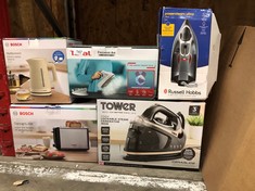 QUANTITY OF KITCHEN & APPLIANCES ITEMS TO INCLUDE TEFAL FV6550 FREEMOVE CORDLESS STEAM IRON, 2400 W, WHITE AND SILVER: LOCATION - A RACK