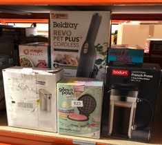 QUANTITY OF KITCHEN & APPLIANCES ITEMS TO INCLUDE BODUM CAFFETTIERA COFFEE MAKER, BLACK, 8 CUP: LOCATION - G