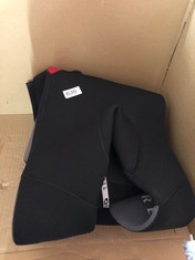 OWNTOP WETSUIT BLACK SIZE XXL & OSPREY WETSUIT SIZE MS : LOCATION - G