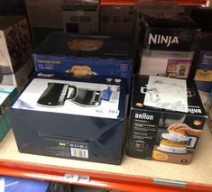 QUANTITY OF KITCHEN & APPLIANCES ITEMS TO INCLUDE SWAN ST14071BLK WINDSOR 2 SLICE TOASTER WITH 7 BROWNING LEVELS, DEFROST/REHEAT/CANCEL FUNCTIONS, SELF-CENTRING FUNCTIONS AND REMOVABLE CRUMB TRAY, 90