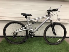 DIAMONDBACK MOUNTAIN BIKE FRONT AND MID SUSPENSION 26" WHEELS 19" FRAME SHIMANO TRIGGER GEARS WITH BAR EXTENSIONS: LOCATION - BIKE RACKS(COLLECTION OR OPTIONAL DELIVERY AVAILABLE)