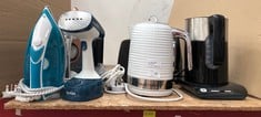 QUANTITY OF ASSORTED KITCHEN ITEMS TO INCLUDE BOSCH WATER WARMER:: LOCATION - FRONT FLOOR(COLLECTION OR OPTIONAL DELIVERY AVAILABLE)