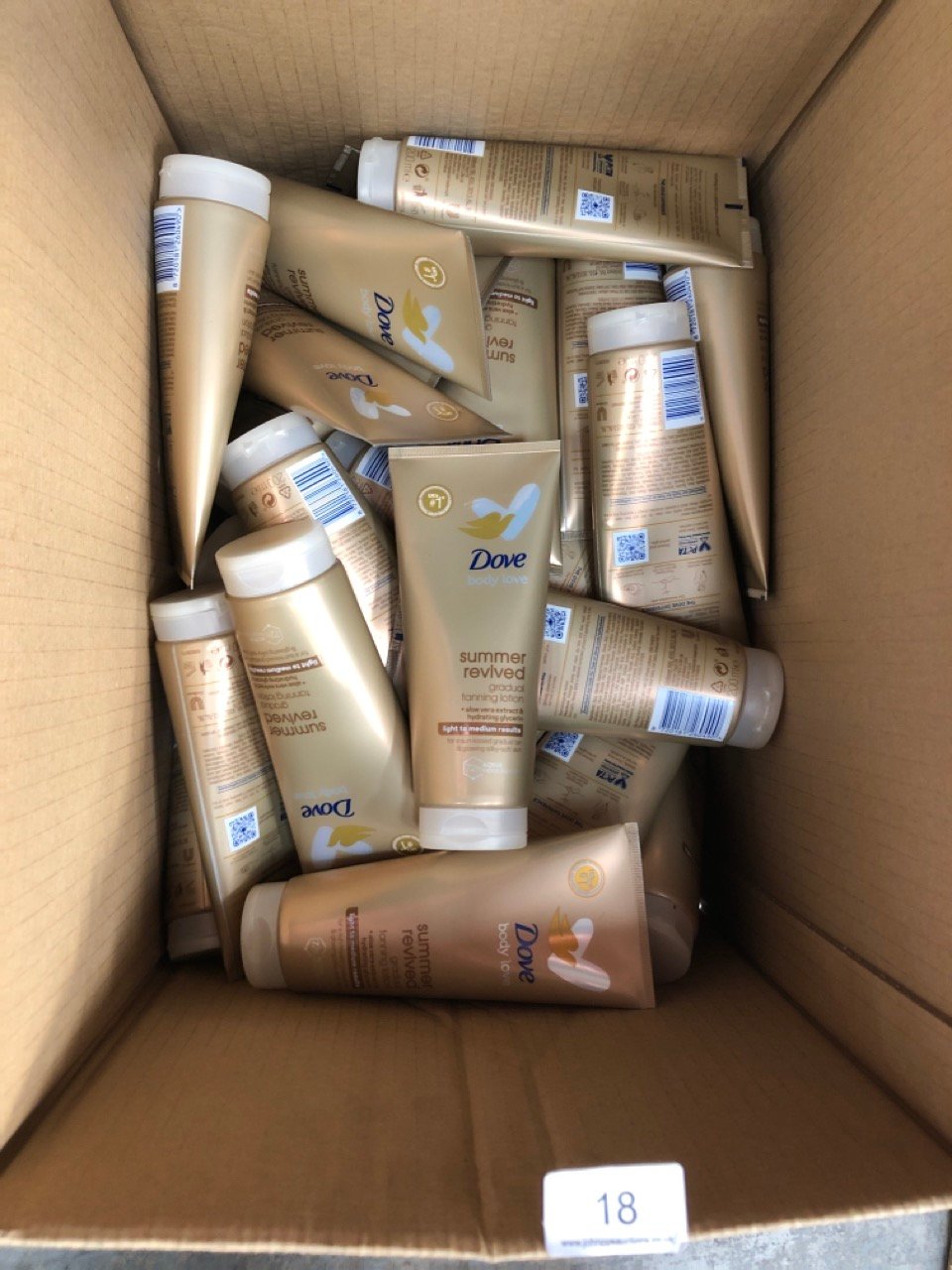 40X DOVE BODY LOVE SUMMER REVIVED GRADUAL TANNING LOTION - COLLECTION ONLY - LOCATION BACK WALL