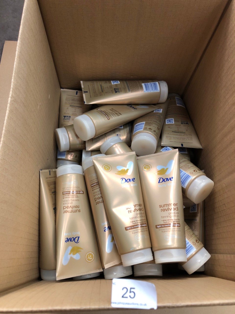 40X DOVE BODY LOVE SUMMER REVIVED GRADUAL TANNING LOTION - COLLECTION ONLY - LOCATION BACK WALL