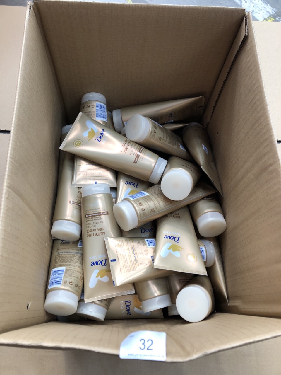 40X DOVE BODY LOVE SUMMER REVIVED GRADUAL TANNING LOTION - COLLECTION ONLY - LOCATION BACK WALL