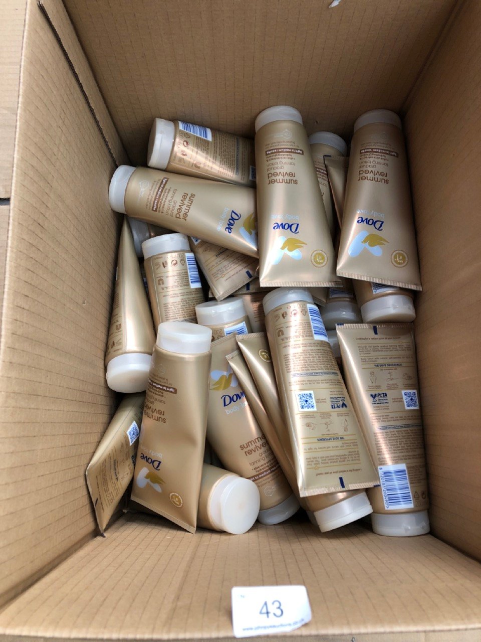 40X DOVE BODY LOVE SUMMER REVIVED GRADUAL TANNING LOTION - COLLECTION ONLY - LOCATION BACK WALL