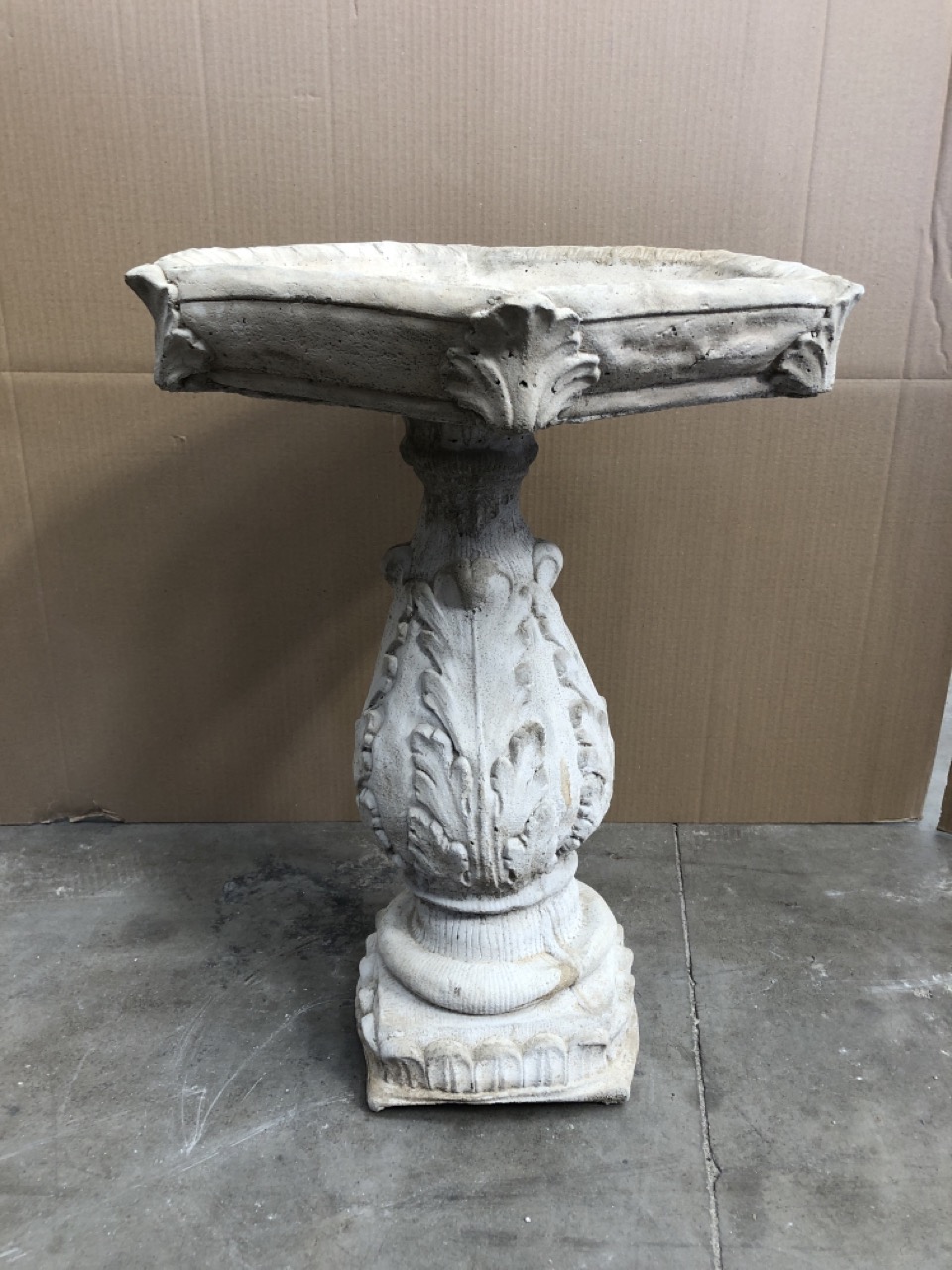 VINEYARD BIRD BATH - ADORNED WITH VINE LEAVES - COLLECTION ONLY - LOCATION FRONT FLOOR