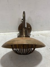 NKUKU CHAKAI MANGO WOOD WALL LAMP - NATURAL & ANTIQUE BRASS - ONE SIZE (CL0701) RRP- £150