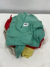 4 X ASSORTED CLOTHING TO INCLUDE LACOSTE KNIT SWEATER MINT GREEN SIZE 6