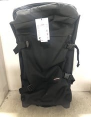 EASTPAK TRANVERZ BLACK 2 WHEEL TRAVEL CASE