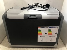 40L MAINS AND 12V & 24V ELECTRIC COOLBOX