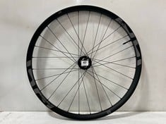 E*THIRTEEN LG1 CARBON 27.5" FRONT WHEEL