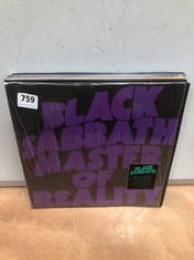 5 X ASSORTED VINYLS TO INCLUDE BLACK SABBATH MASTER OF REALITY VINYL