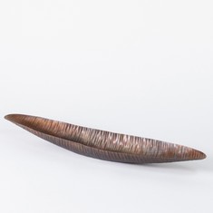 1 X STONE THE CROWS GIANT LEAF DISH - BURNT COPPER- (H) 7 X (W) 88 X (D) 13.5 CM - TOTAL RRP £65