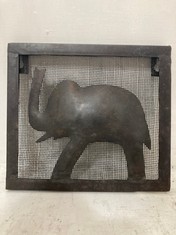 16 X STONE THE CROWS SMALL WALL DECORATION ELEPHANT-WIDTH 20CM