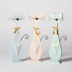 10 X STONE THE CROWS SET OF 3 MD.STANDING CATS - HEIGHT 31CMS - TOTAL RRP £250