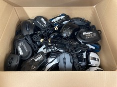 ROCCAT BOX OF ASSORTED ITEMS TO INCLUDE KONE PURE GAMING MOUSE PC ACCESSORY. (UNIT ONLY) [JPTC70426]