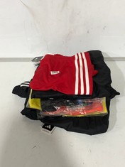 6 X ASSORTED ADIDAS CLOTHING TO INCLUDE SERENO SHORTS RED/WHITE SIZE M