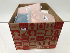 BOX OF APPROX 29 X ASSORTED PILLOW CASES TO INCLUDE MIULEE PACK OF 2 PINK 30X50X2CM