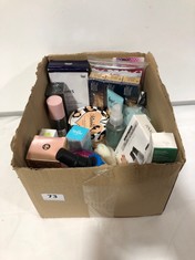 BOX OF ASSORTED BEAUTY PRODUCTS TO INCLUDE HNM MULTI COLOURS GEL NAIL POLISH