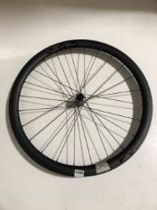 1 X LEVEL CLINCHER CARBON FRONT WHEEL .