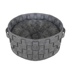 QTY OF ITEMS TO INLCUDE ASSORTED ITEMS TO INCLUDE ROSEWOOD SILVER FELT & FUR PLAITED BED, FOR SMALL DOGS & CATS, 43 X 43CM, CROCI REVENANT LIMITLESS - DOG BED, MEMORY FOAM BED, ERGONOMIC SOFA WITH WA