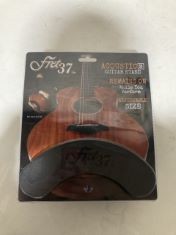 11 X FRET 37 ACOUSTIC GUITAR STAND.