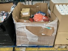 PALLET OF ASSORTED ITEMS TO INCLUDE DISPOSABLE FACEMASKS (KERBSIDE PALLET DELIVERY)