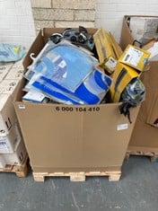 PALLET OF ASSORTED CAR PARTS/ITEMS TO INCLUDE ANSCHLER SHOCK ABSORBER 635 221 0191 (KERBSIDE PALLET DELIVERY)