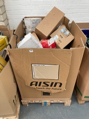 PALLET OF ASSORTED CAR PARTS/ITEMS TO INCLUDE PURFLUX AIR FILTER CITROEN A1180 (KERBSIDE PALLET DELIVERY)