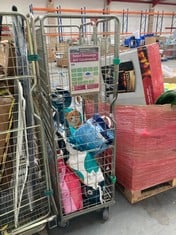 CAGE OF ASSORTED ITEMS TO INCLUDE BREEDER CELECT CAT LITTER (CAGE NOT INCLUDED)