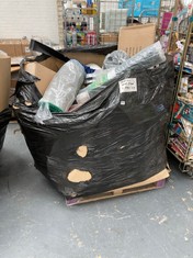 PALLET OF ASSORTED ITEMS TO INCLUDE RED FLUFFY RUG (KERBSIDE PALLET DELIVERY)