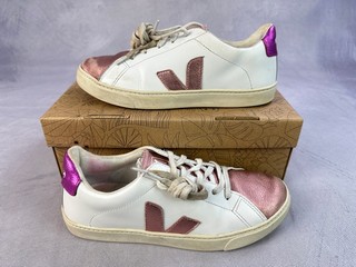 Veja Esplar Trainers - Size 5(38)