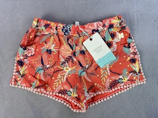 Carrement Beau Girls Apricot Tropical Print Shorts - Size 5 Years