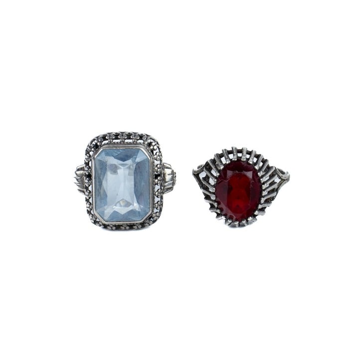 Silver Blue Stone Ring, Silver Red Stone Ring, Both Size S½, total weight 10g (VAT Only Payable on Buyers Premium)