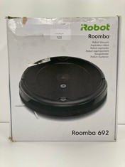 IROBOT ROOMBA 692 ROBOT HOOVER WITH WI-FI CONNECTION, THREE-STAGE CLEANING SYSTEM, PERSONALISED SUGGESTIONS, COMPATIBLE WITH YOUR VOICE ASSISTANT, BLACK - LOCATION 3A.