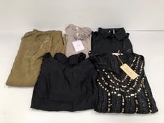 5 X PREMIUM DESIGNER CLOTHING ASSORTMENT INCLUDING GREEN SKIRT SIZE L (TOTAL  RRP. 504€) - LOCATION 23A.