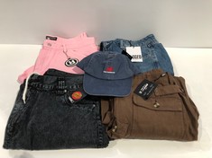 5 X ASSORTMENT OF PREMIUM DESIGNER CLOTHING INCLUDING BLUE NEW BALANCE CAP (TOTAL  RRP. €408) - LOCATION 35A.